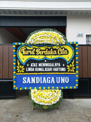 Papan Bunga Duka di Cakranegara